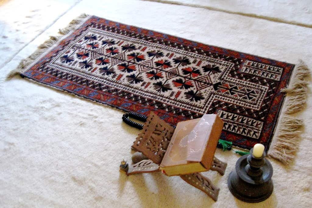 Raschel Prayer Mat
